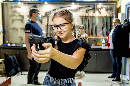 Обучение стрельбе проводится для детей старше 10 лет