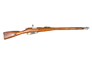 Магазинная винтовка, принятая на вооружение Российской Императорской армии в 1891 году. Название трёхлинейка происходит от калибра ствола винтовки, который равен трём русским линиям.